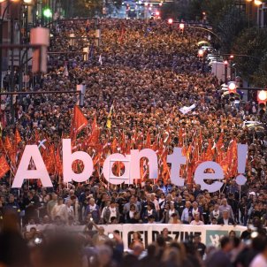 Manifestación multitudinaria en Bilbao por la independencia