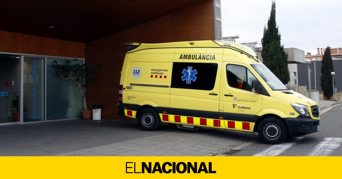 Muere El Conductor De Un Coche Al Chocar Con Un Autocar En La C En