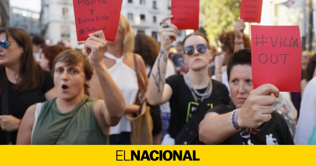 La madre de Rubiales después de la primera noche en huelga de hambre