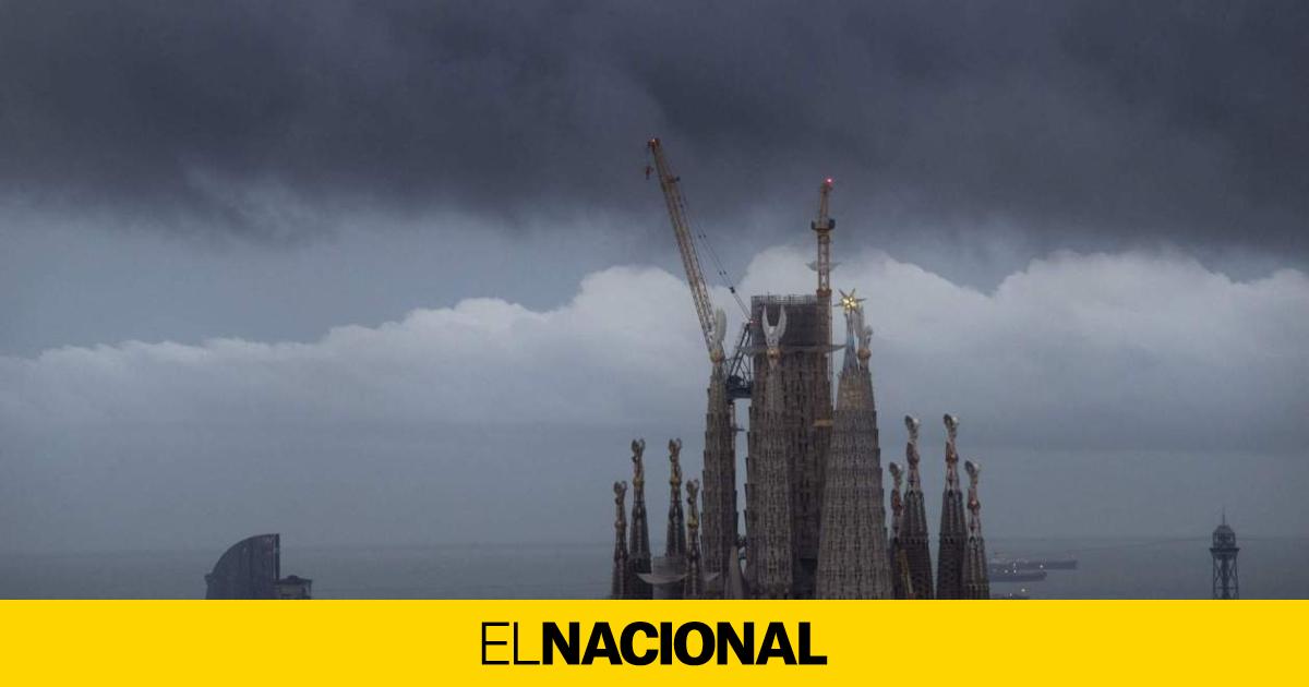 El Meteocat Posa En Alerta 33 Comarques Per Pluges Intenses Aquest Dilluns