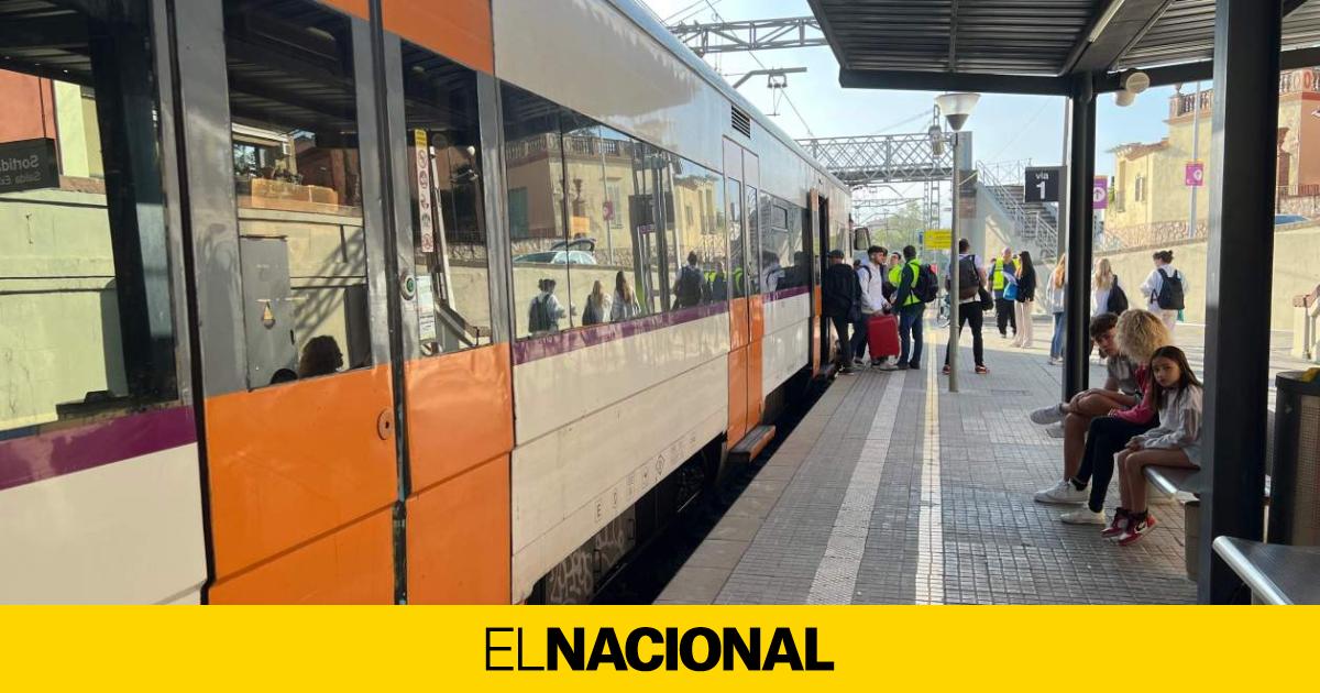 Tallada la circulació de l R15 entre Flix i Ascó per trencament de la via