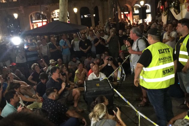 Els Taxistes Desconvoquen La Vaga