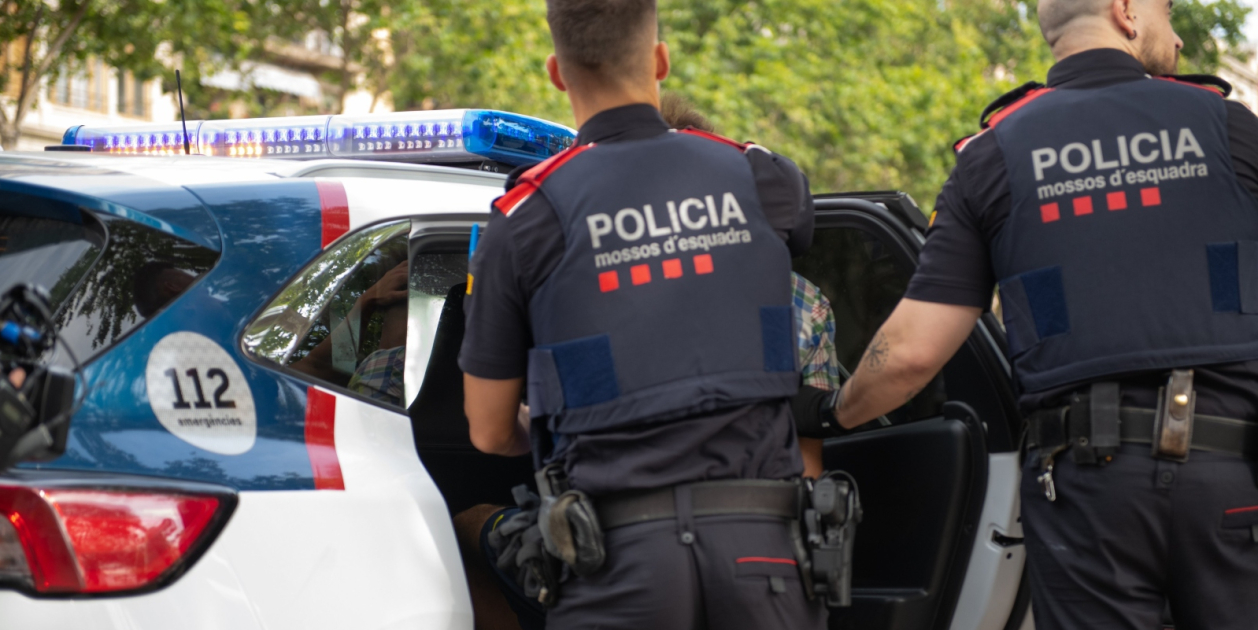 Arrested in Catalan border town: US man wanted for Florida armed ...