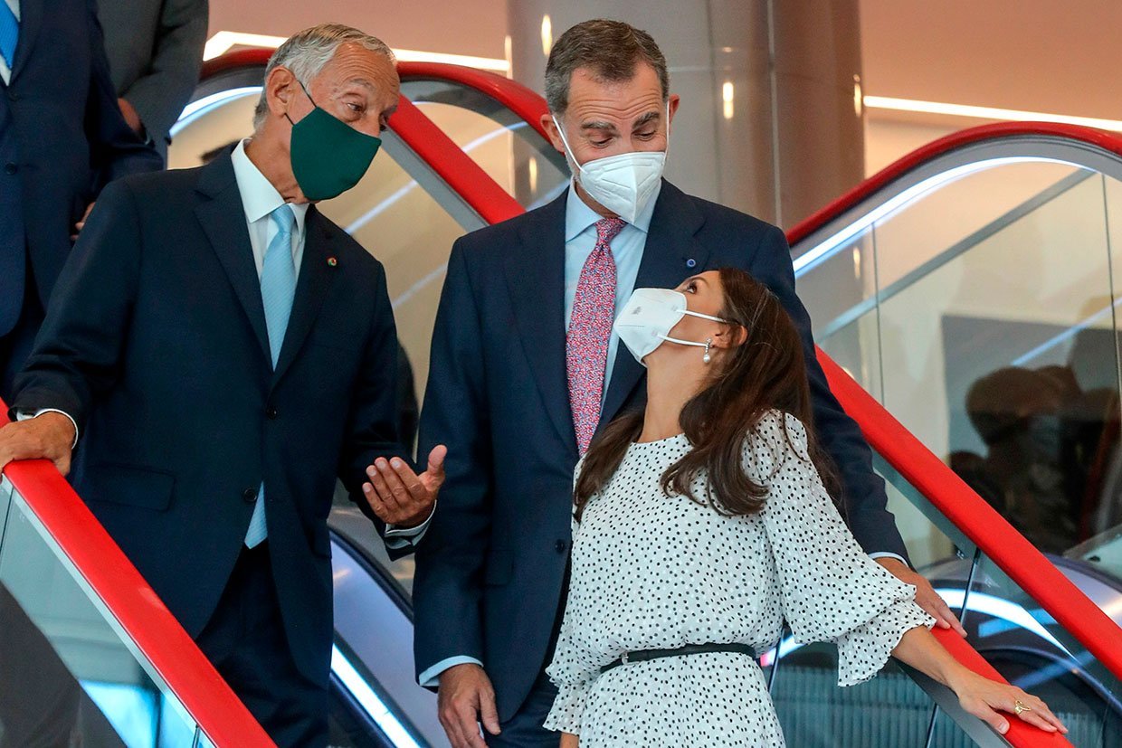 Felipe VI y la reina Letizia, salpicados por la ‘Operación Deluxe’ que señala a La fábrica de la tele