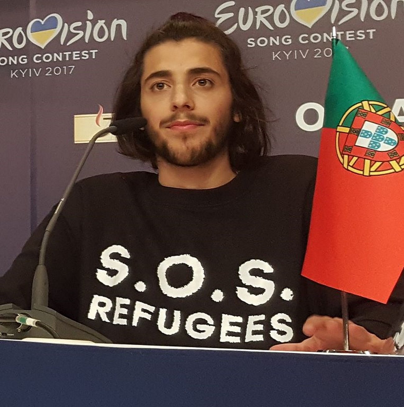 El guanyador d’Eurovisió 2017, ingressat en estat crític