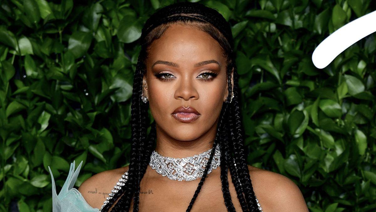 Rihanna está emocionada con la Superbowl, pero no quiere crear falsas esperanzas