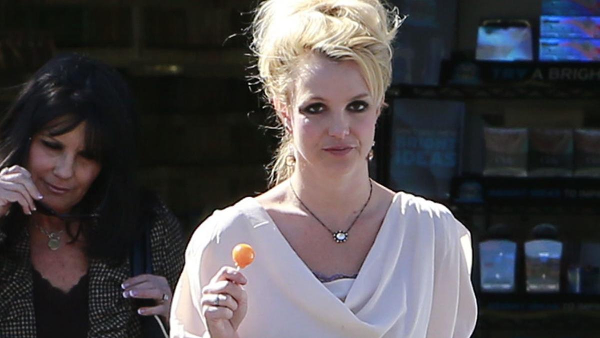 Britney Spears quiere hacer las paces con su madre
