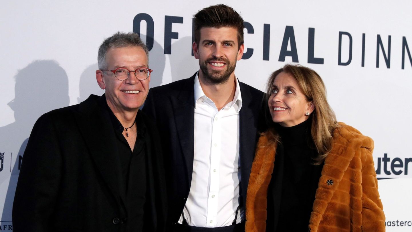 Los padres de Piqué, humillados en Barcelona por los fans de Shakira