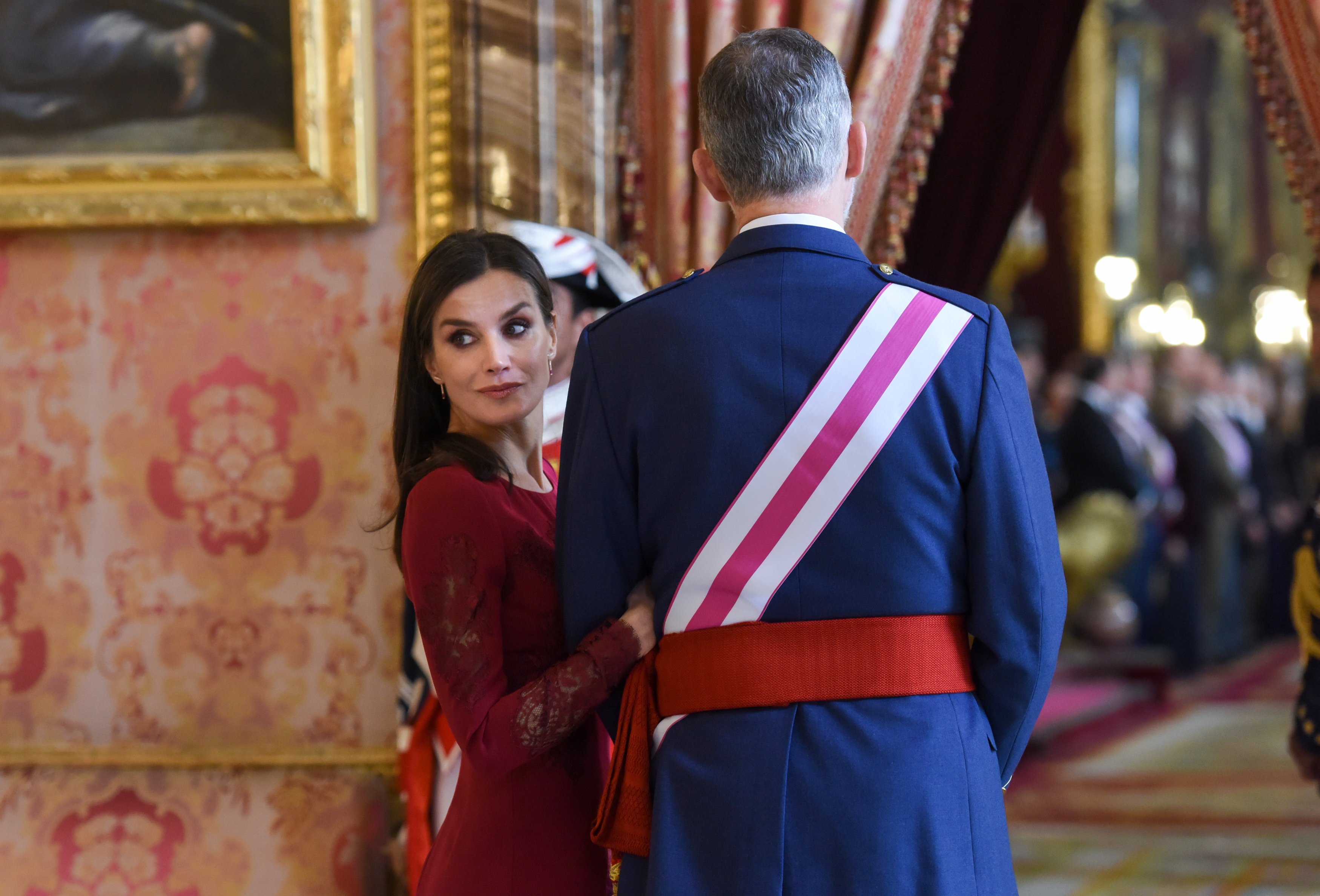 Casa Real vivió momentos de vergüenza ajena por el comportamiento de Letizia con invitados al Palacio Real