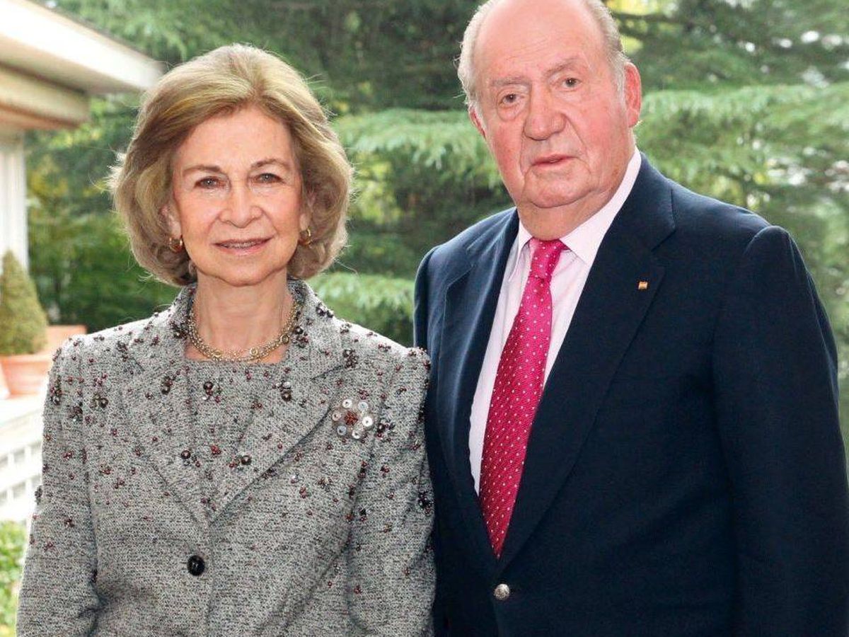 Sofía no puede divorciarse de Juan Carlos I por un problema de dinero