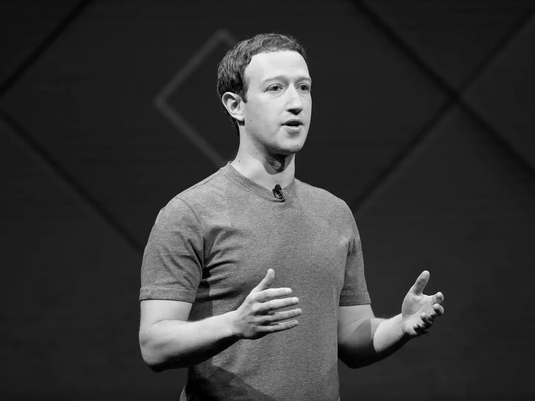 Mark Zuckerberg es cada vez menos rico