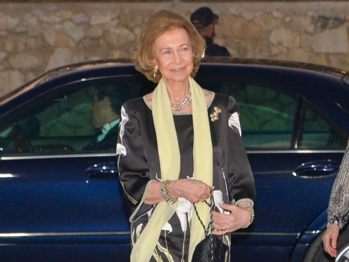 La reina Sofía habla con un familiar muerto por las noches en La Zarzuela