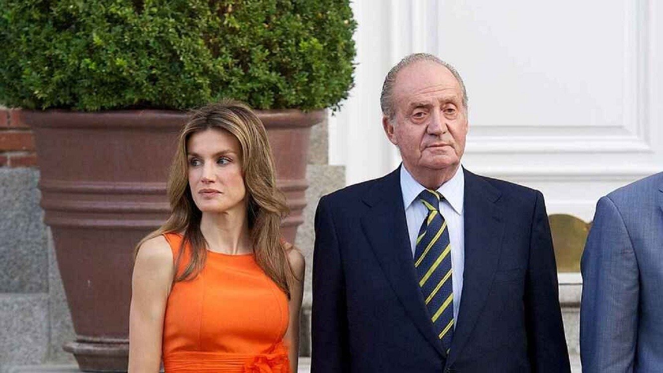 Juan Carlos I, desatado contra Letizia, acusaciones muy graves de lo que hace con amigos fuera de Zarzuela