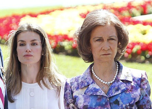 La reina Sofía tiene ‘okupas’ en Zarzuela que están tensando la relación con Letizia