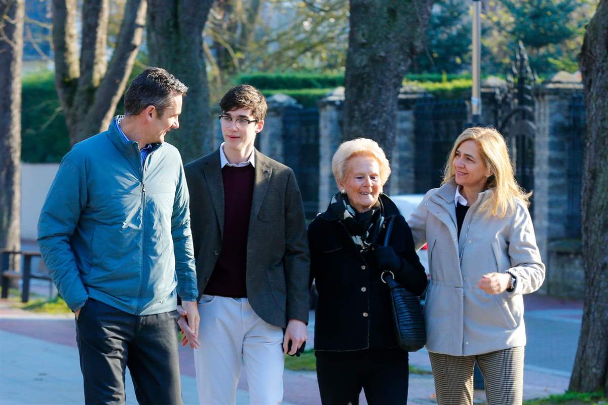 La infanta Cristina utilitza a la mare d'Iñaki Urdangarin per deixar a Ainhoa Armentia KO