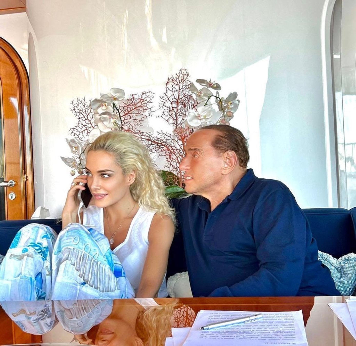 La novia de Berlusconi se hace de oro, abren el testamento y le cae esta fortuna