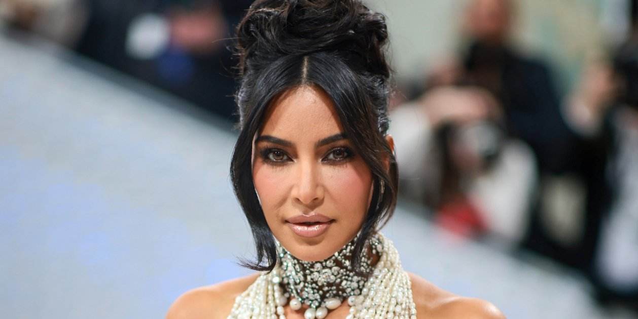 Kim Kardashian has passed 6 million, 8 photos on the beach, if any