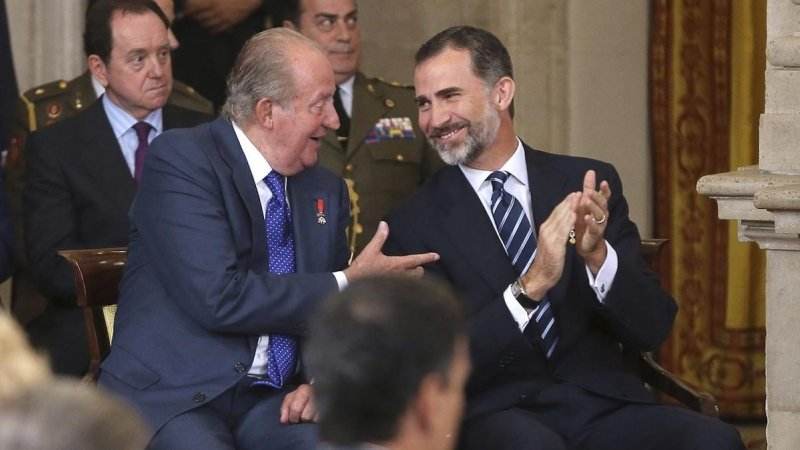 Felipe VI se estuvo acostando con la presentadora que se metía en la cama con su