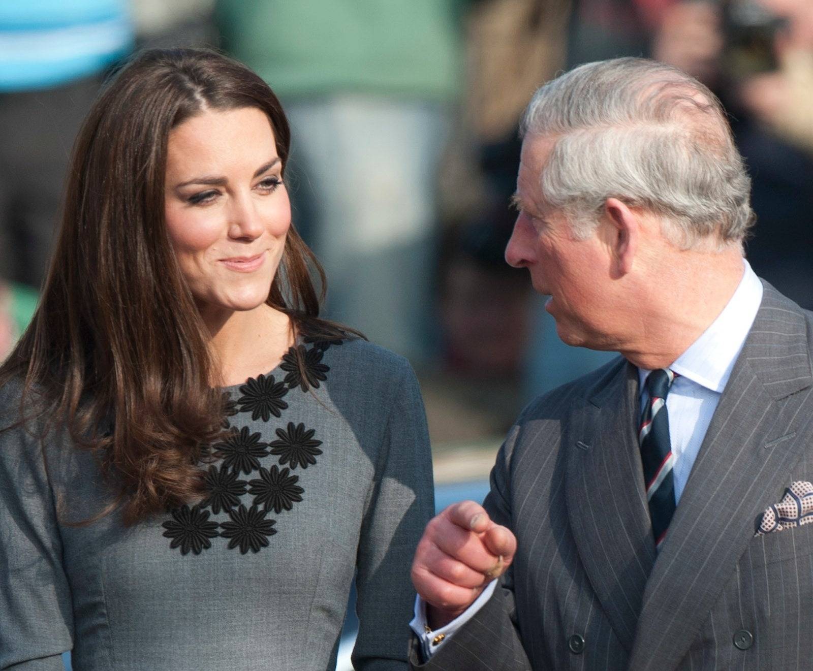 Carles III demana paciència a Kate Middleton amb les infidelitats de Guillem