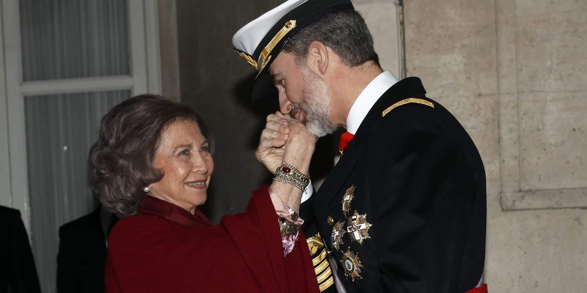 Fa 38 anys que la reina Sofia silencia la vida oculta de Felip VI