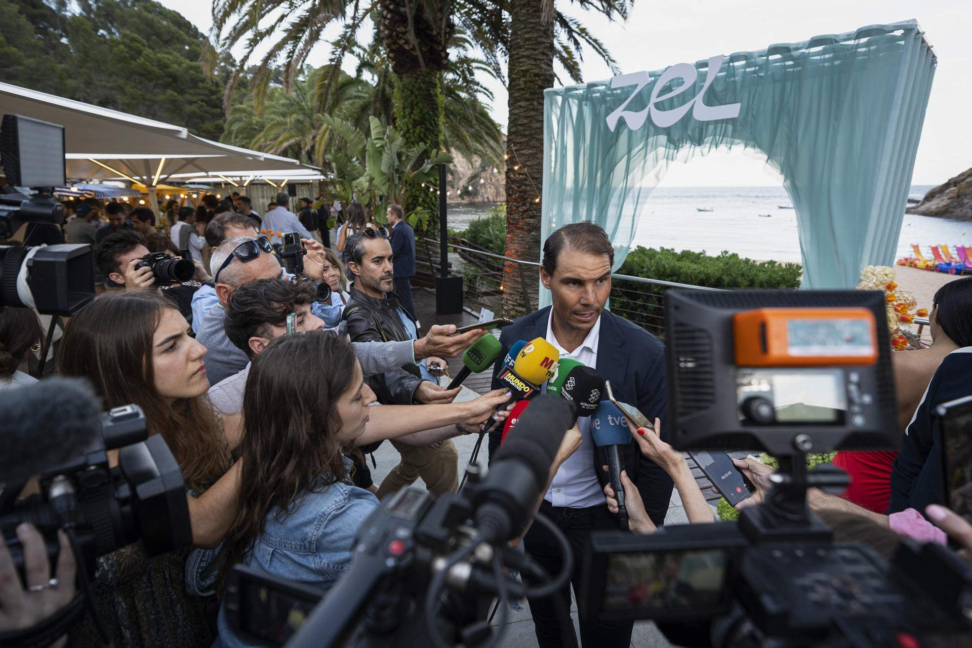 Rafa Nadal omple Tossa de Mar de VIPS catalans: hotel a la increïble Cala Giverola