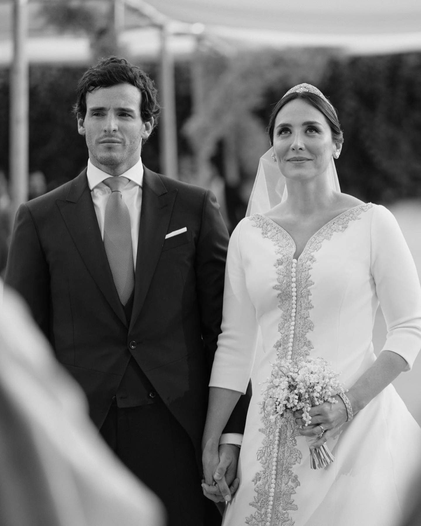 Íñigo Onieva frío y conciso con Tamara durante el primer aniversario de casados: felicitación ridícula