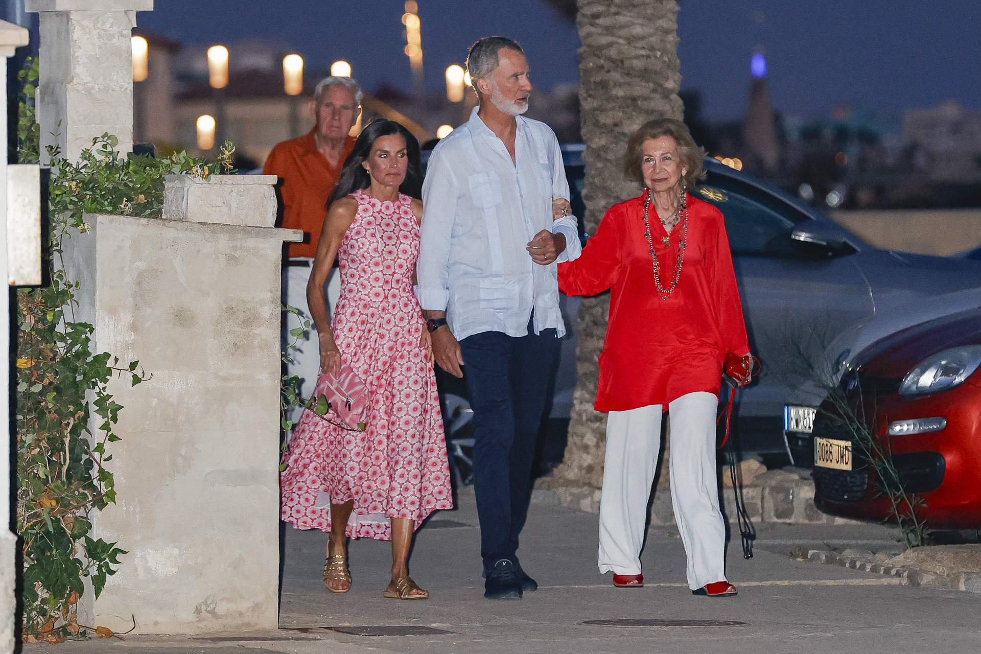 Preocupación en la cena en familia de los reyes en Palma: imagen explícita, mirada perdida, qué ha pasado