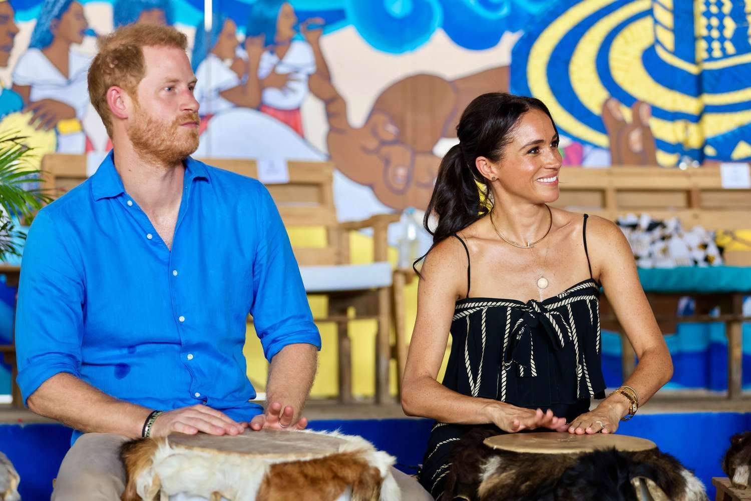 Meghan Markle abandona Harry quan el seu pare, Carles III, s'està morint