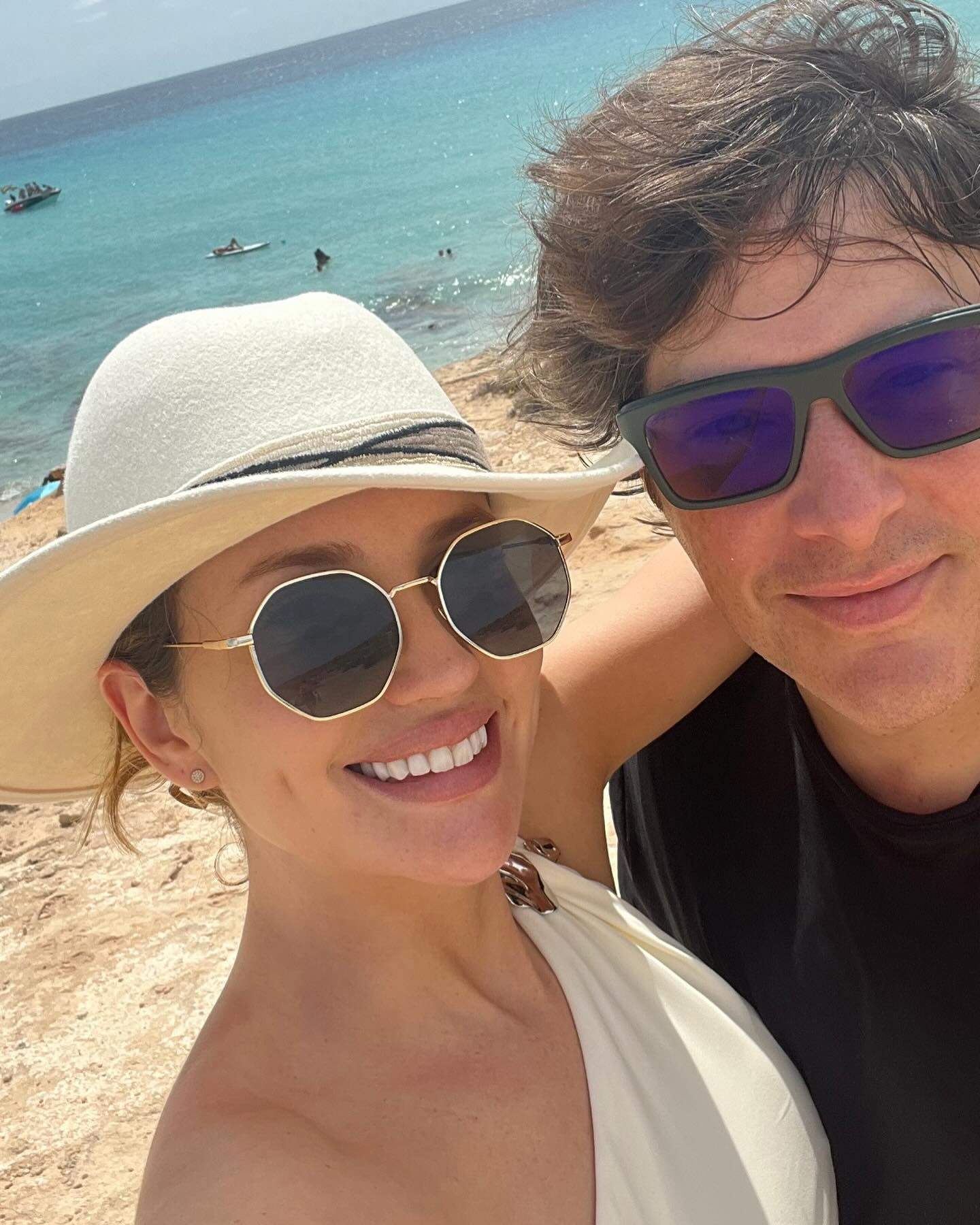 Fotos de la lluna de mel de Jordi Cruz i Rebecca Lima, destí sorpresa: Formentera