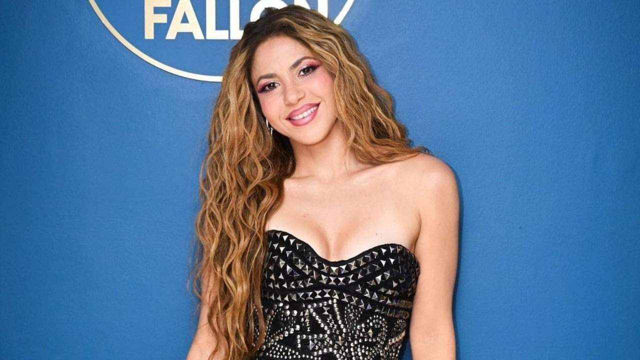 Shakira gaudeix de la seva solteria al màxim amb Anitta de festa