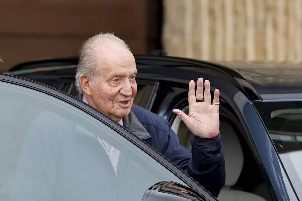 El personal de servicio más próximo a Juan Carlos I alerta a sus hijos de pérdidas de memoria