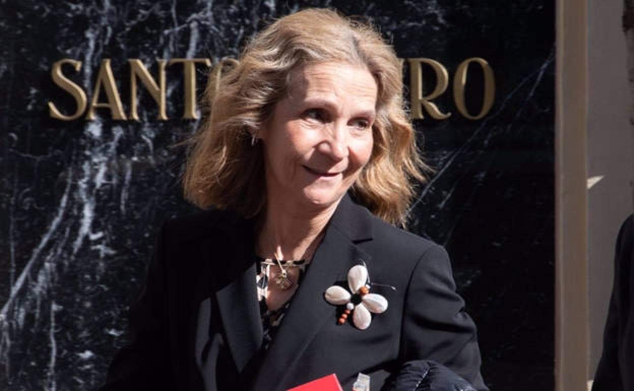 La infanta Elena es passa al celibat amb vot de castedat que porta al peu de la lletra