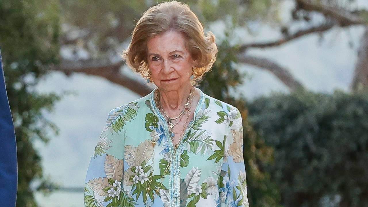 La reina Sofía ha pedido a su hijo que deje regresar a Juan Carlos I a Madrid para morir