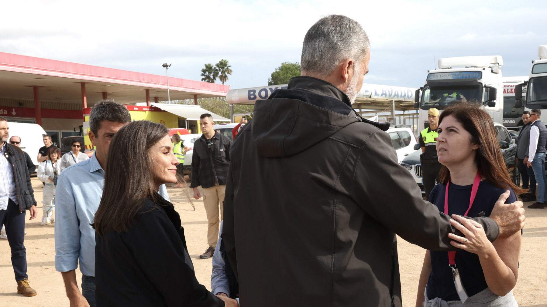 Casa Real corta cabezas por llevar a Felipe VI y Letizia a València con Pedro Sánchez y Carlos Mazón