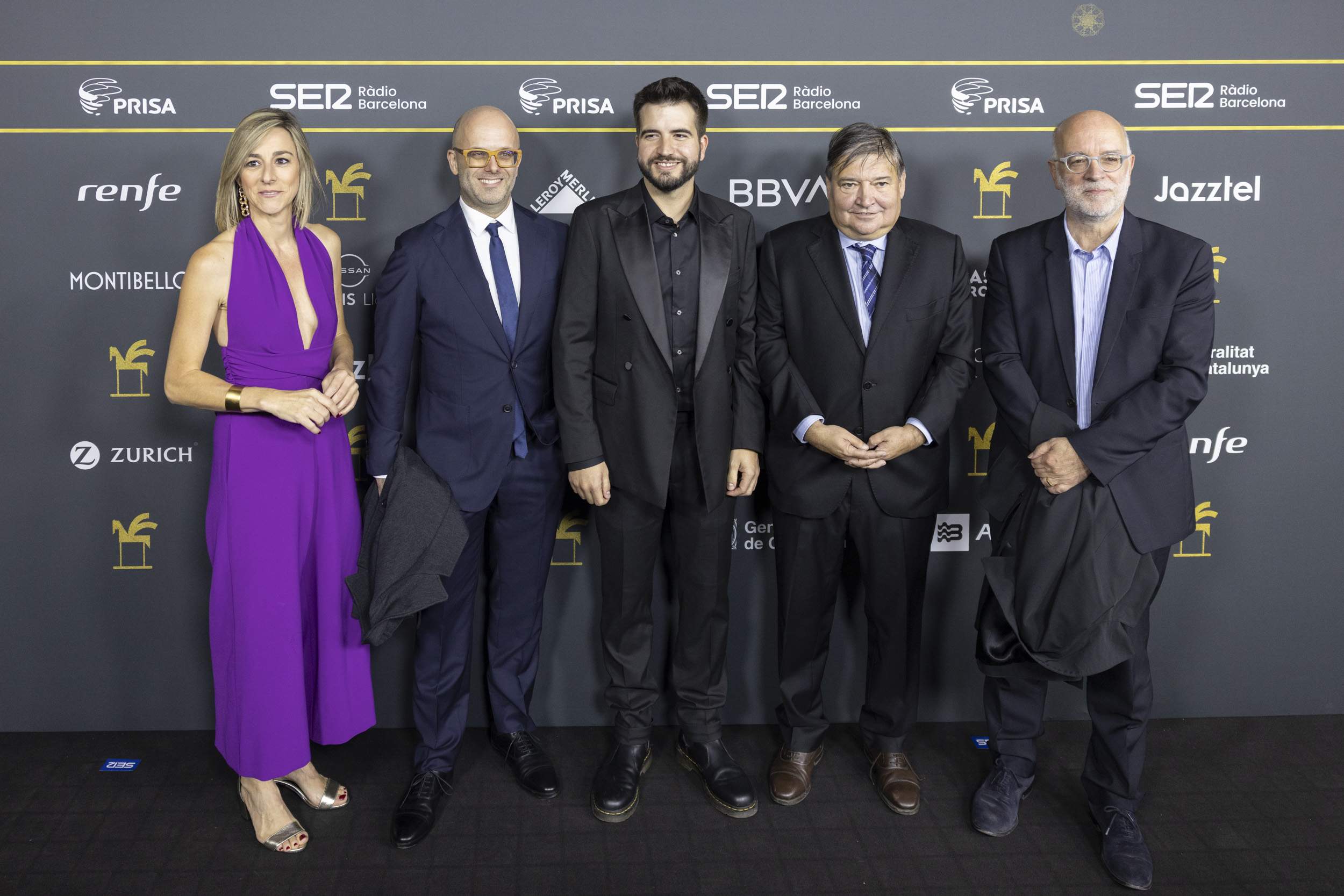 Els VIP catalans il·luminen la catifa dels Premis Ondas: els looks de la gala més esperada