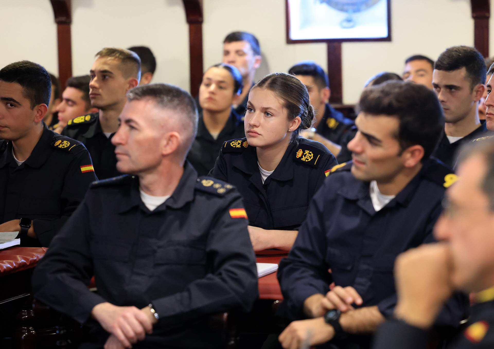 Ana Rosa Quintana pone de los nervios a Zarzuela: qué ha hecho en la academia naval de Leonor