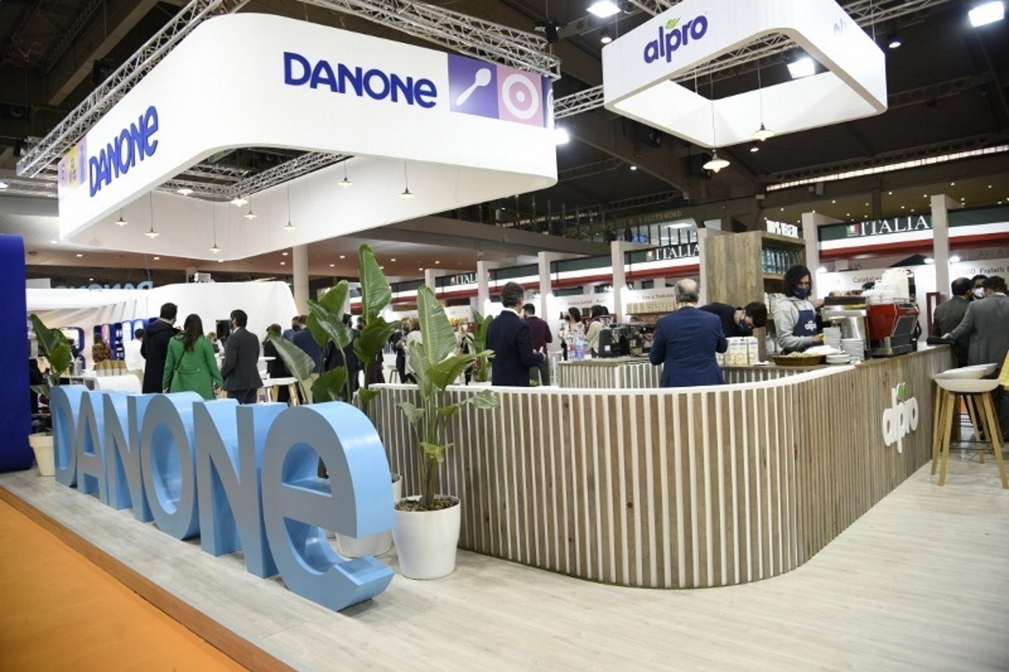 Danone reduce un 50% sus beneficios por la subida de las materias primas