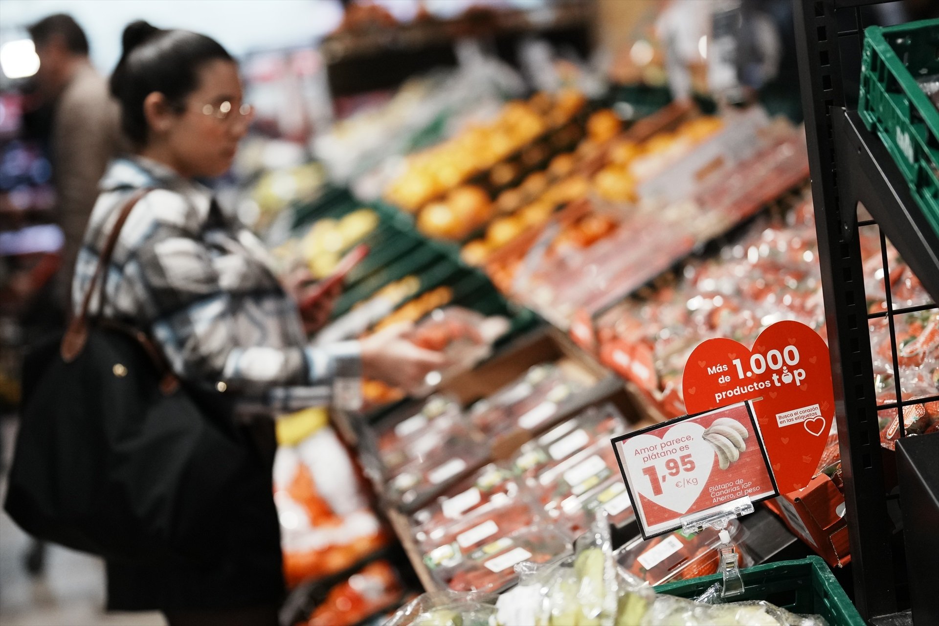 Esto es lo que gasta en alimentación cada español (comprando un 12,8% menos de carne)