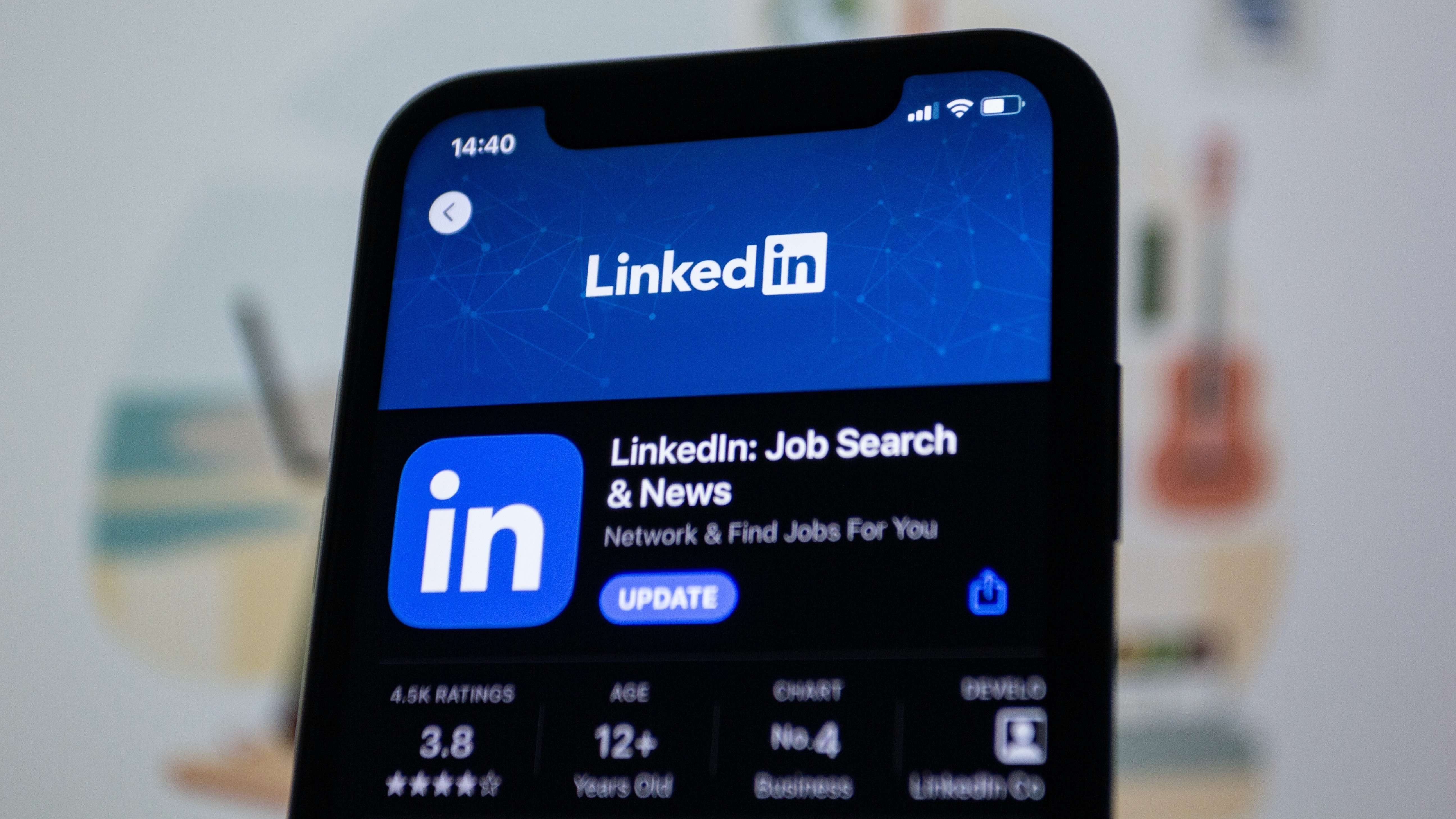 LinkedIn, la red para buscar trabajo que despide a 716 personas
