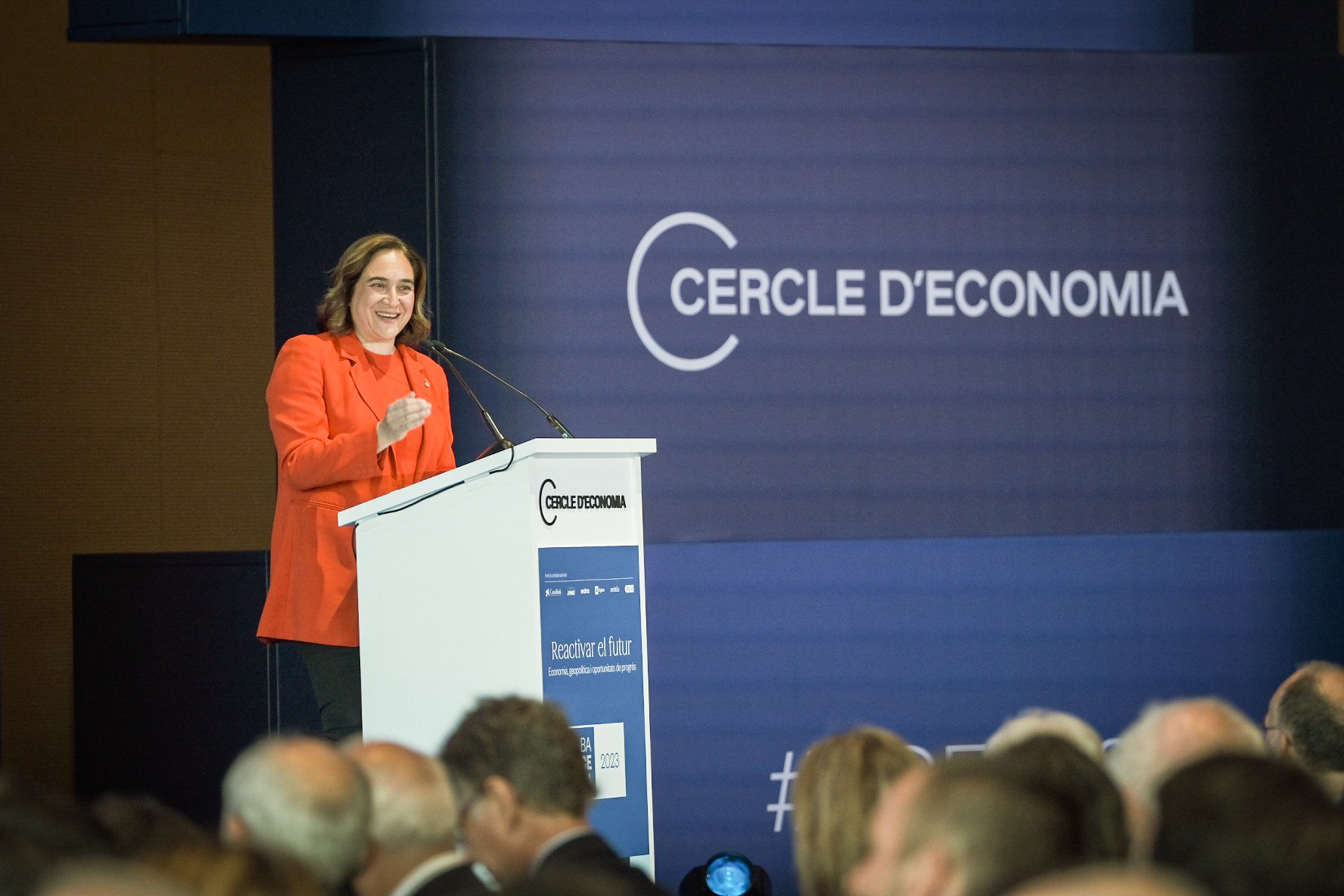Ada Colau: “Se necesitan gobiernos progresistas para afrontar los retos socioeconómicos"