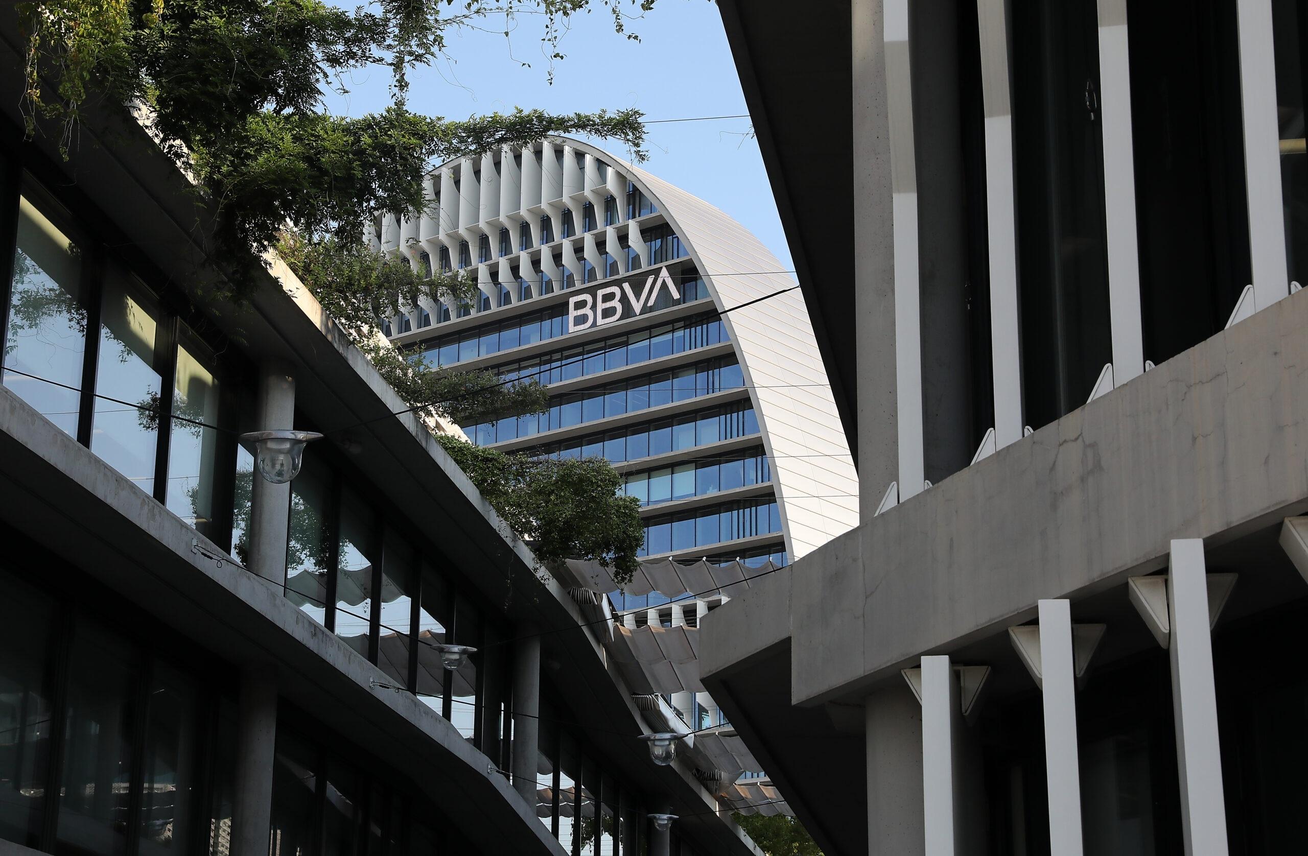 BBVA inyecta otros 115 millones en Atom Bank junto a Toscafund e Infinity