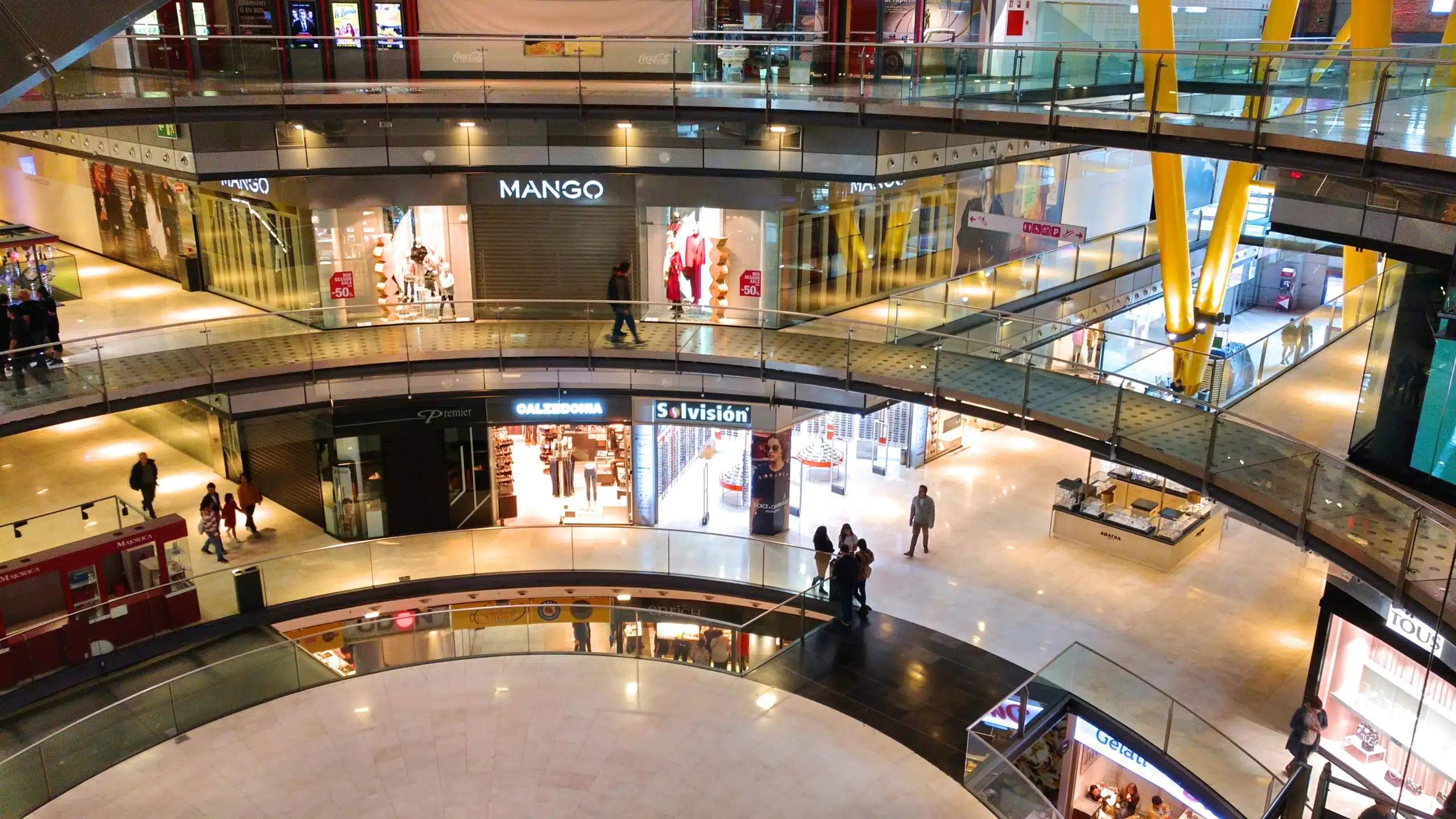 El sector retail español perdió 15.000 millones de euros debido al fraude en los pagos en 2023