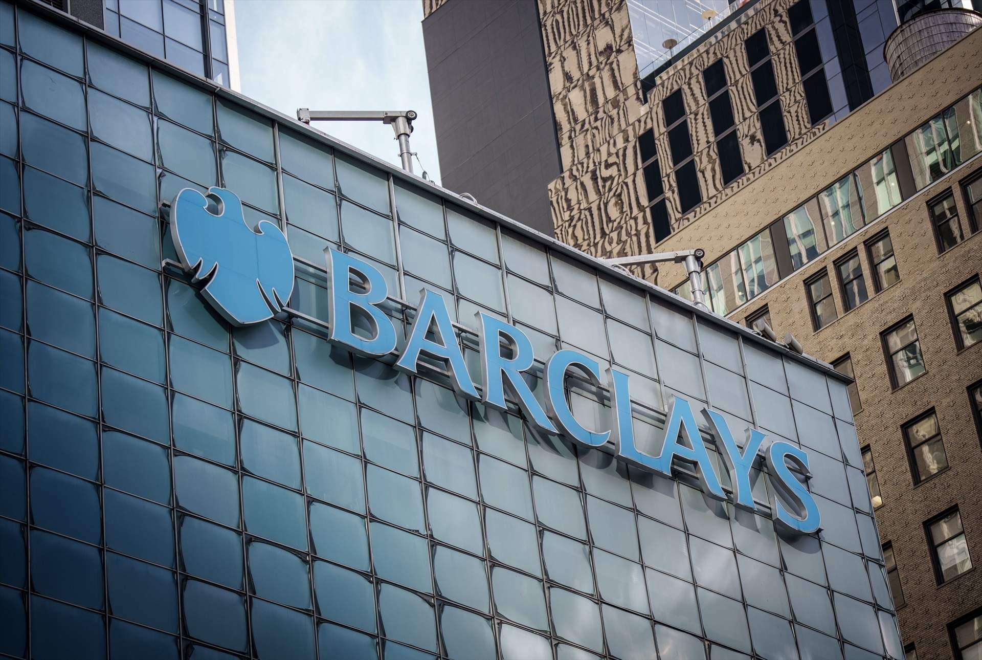 Barclays avisa sobre la opa al Sabadell: el Gobierno solo puede actuar desde competencia