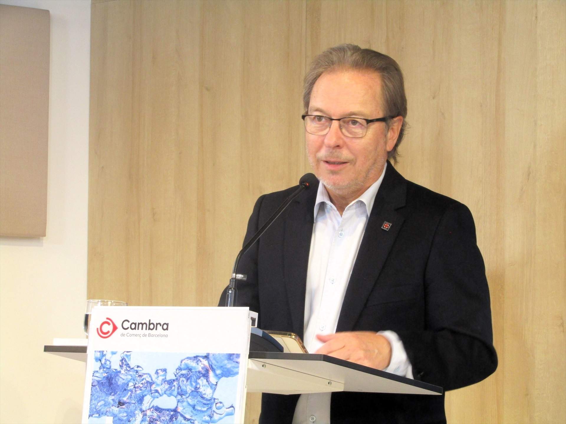 Josep Santacreu (Cambra) reconeix la preocupació dels empresaris catalans per l'opa al Sabadell