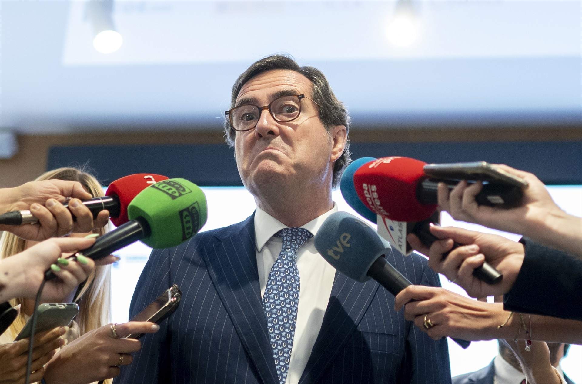 CEOE i Foment esclaten contra el govern d'Espanya per la prevalença dels convenis autonòmics