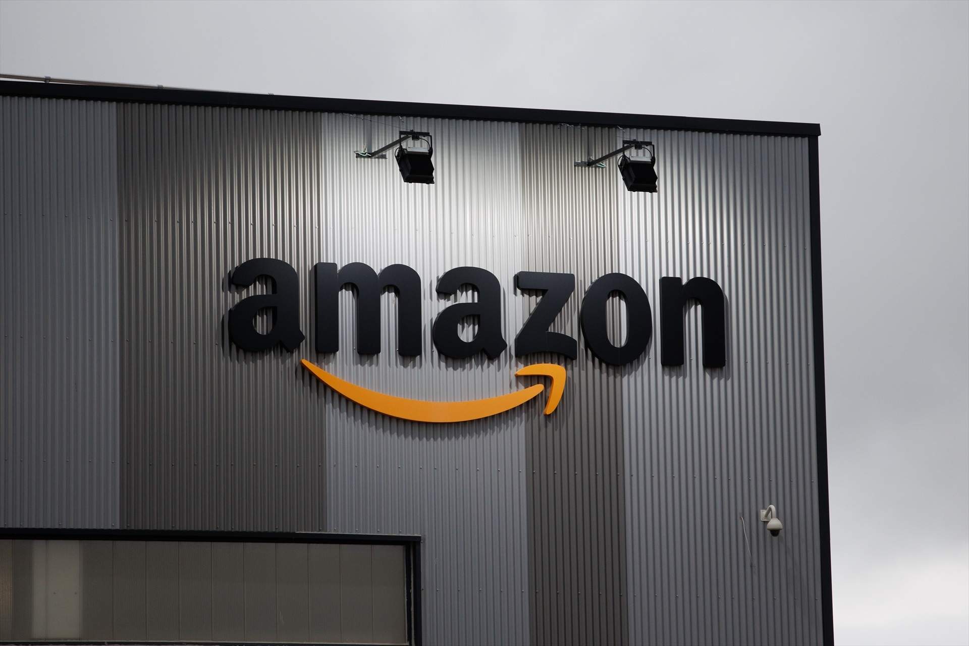 Amazon va ingressar 7.100 milions a Espanya, un 11% més, i ja compta amb 25.000 empleats fixos