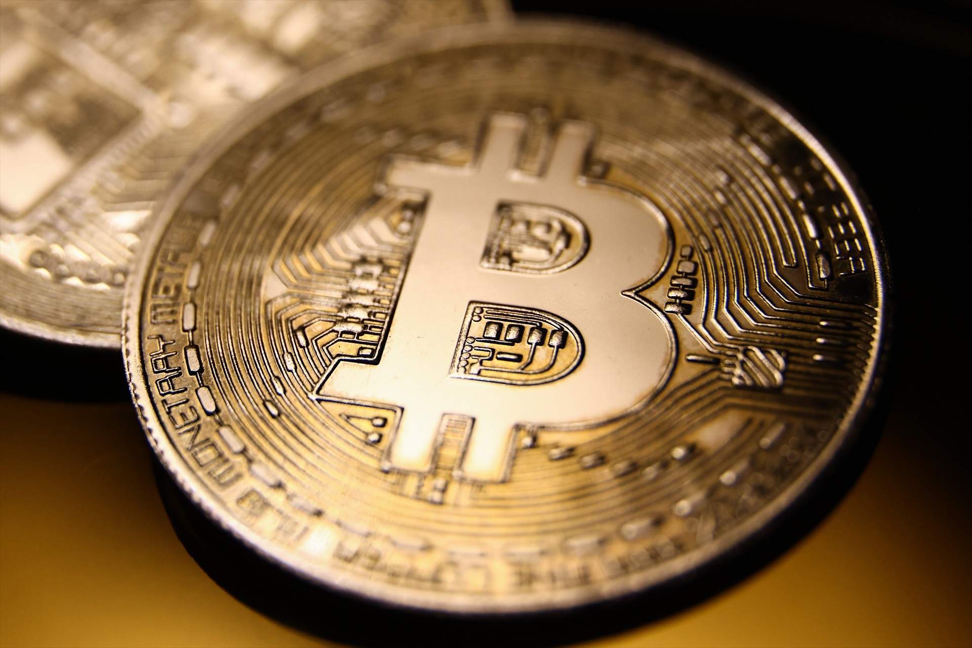 El bitcoin es negocia a 54.000 dòlars, en caure el 7%, i se situa en nivells de febrer