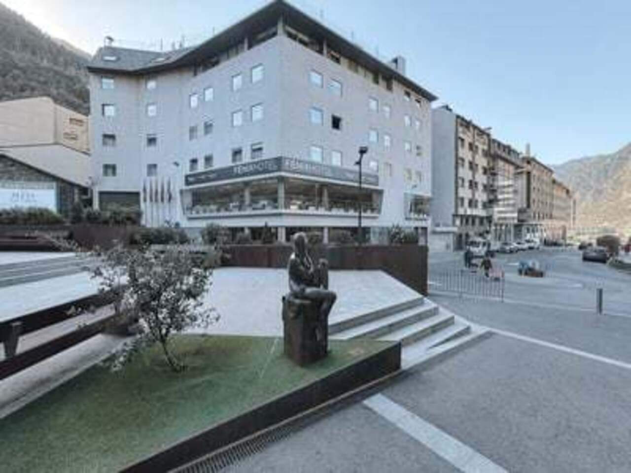 El hotel Fénix Andorra, que será sometido a una reforma dentro del grupo Hesperia.