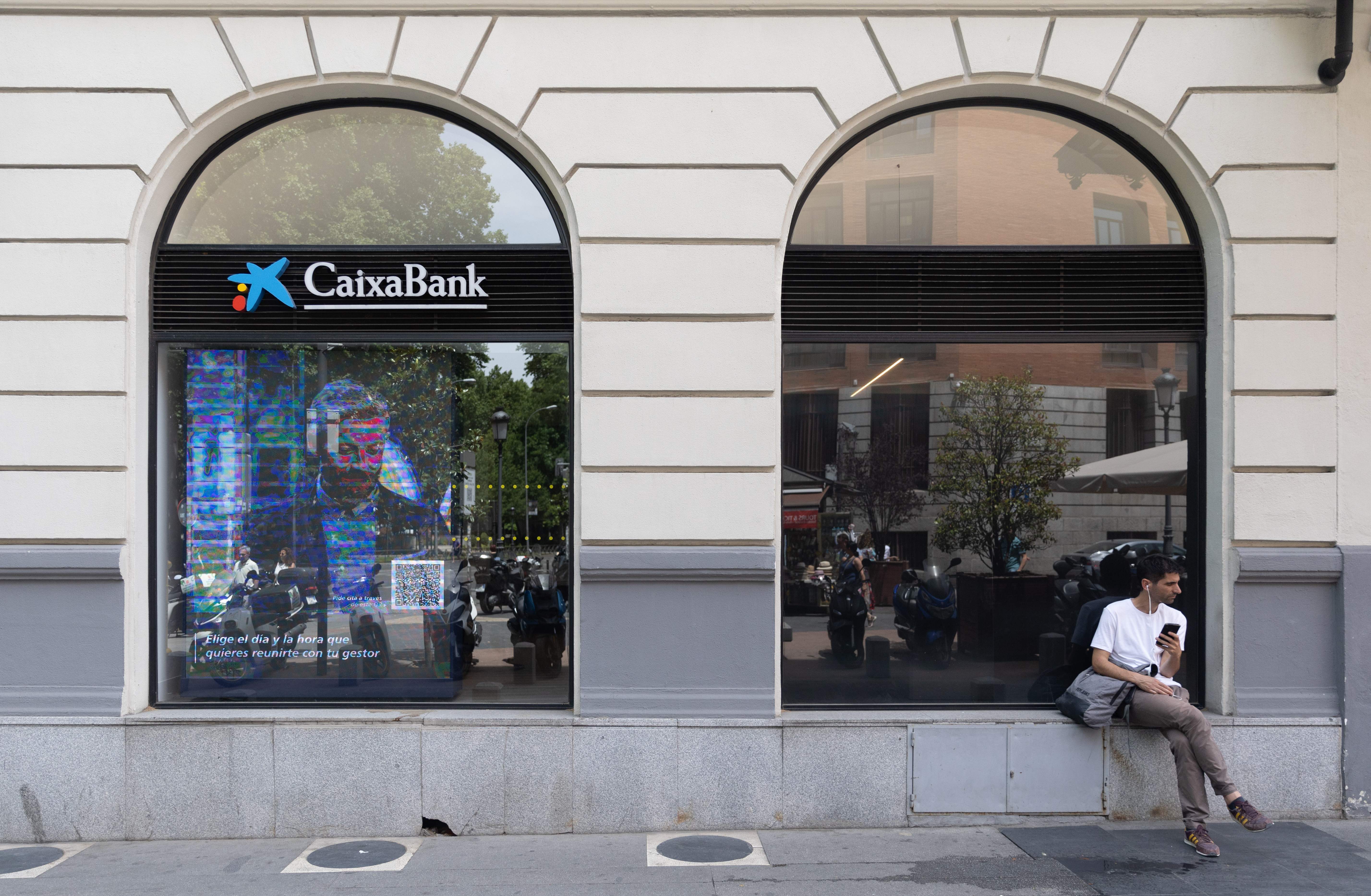 Una oficina de CaixaBank