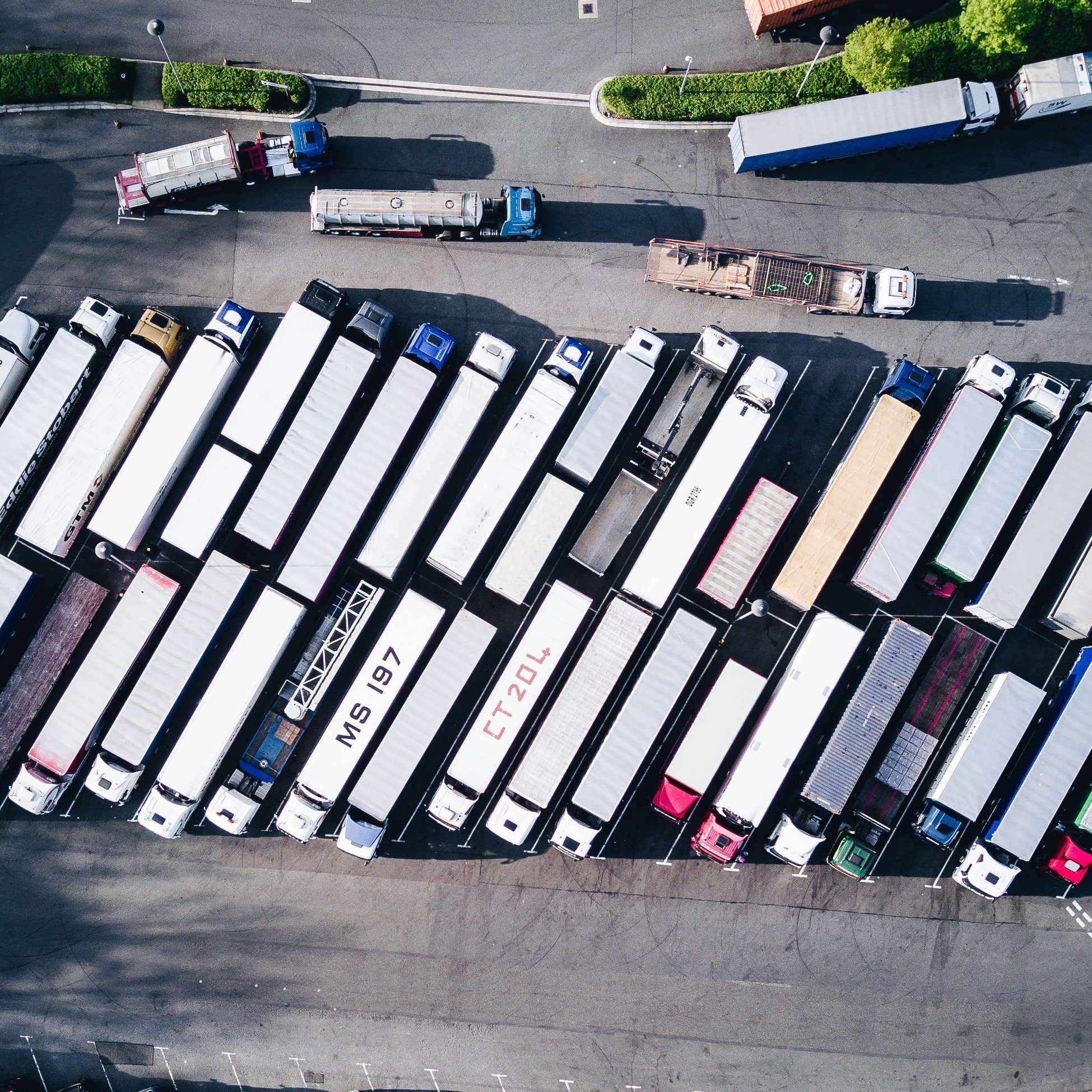 CCOO y UGT convocan huelga de camioneros para octubre